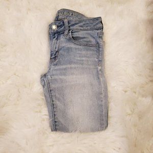 American Eagle Distressed Light Washington…